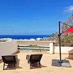 - Sea View Апартаменти Адехе