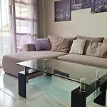 - Sea View Апартаменти