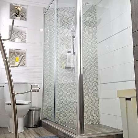 - Sea View Costa Adeje (Tenerife)