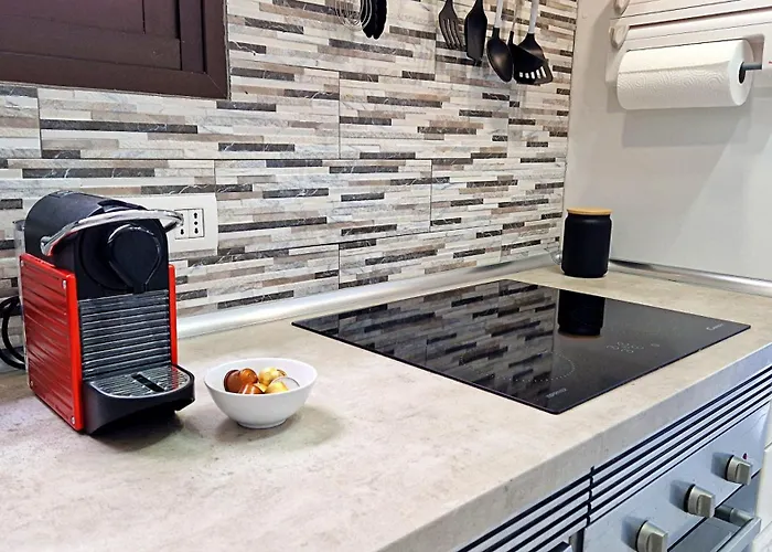 - Sea View Apartman *